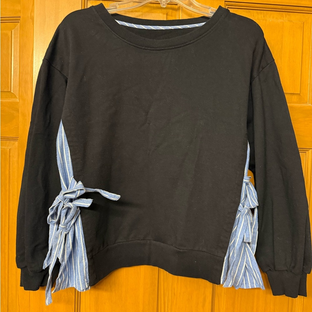 Porridge (anthropologie) Navy Sweatshirt with Blue Striped Accents